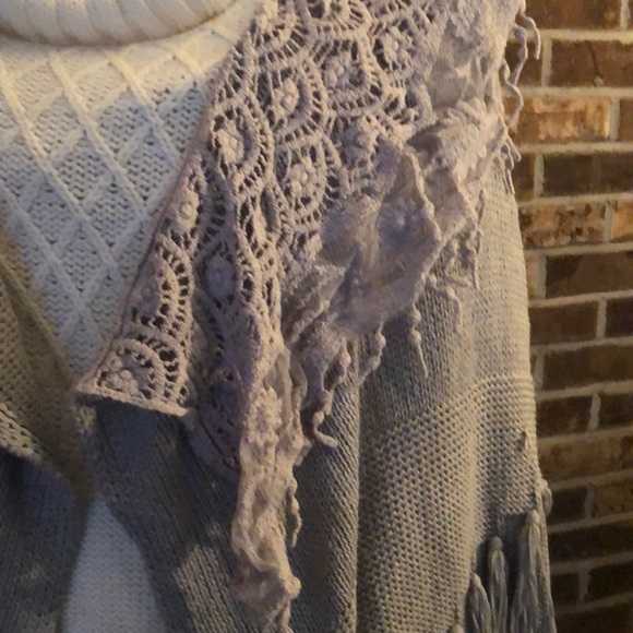 Sweater - Picture 2 of 3